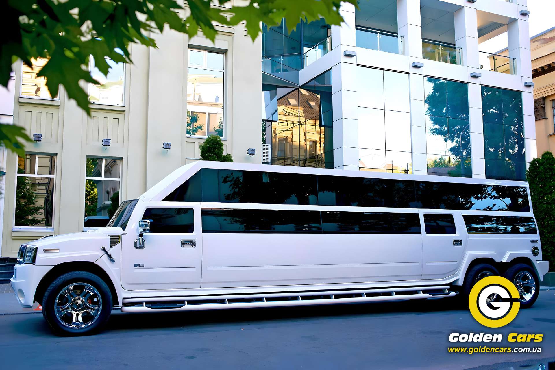 Лімузин MEGA Hummer H2 "Golden Star"
